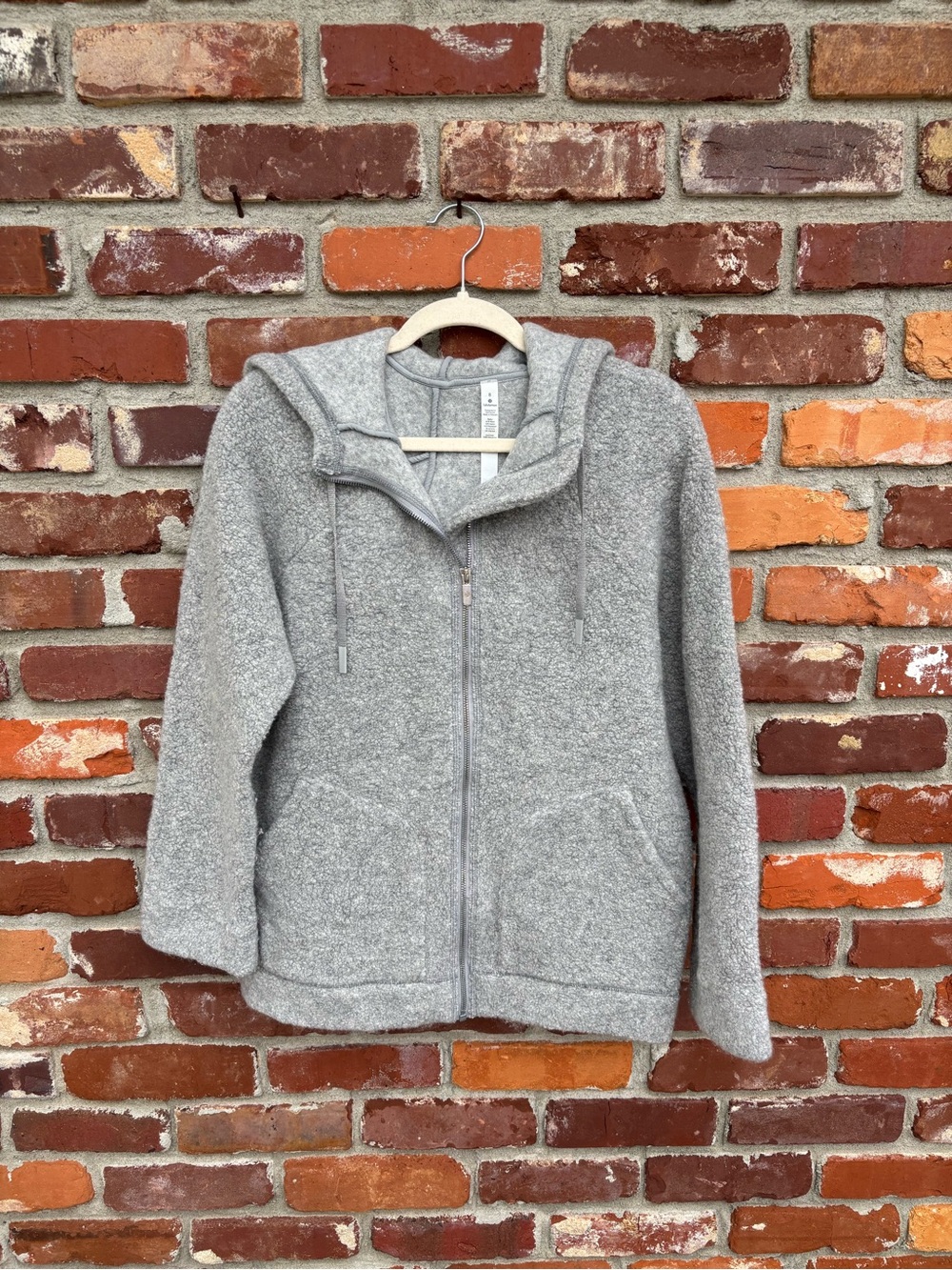 EUC Lululemon athletica Hooded Zip Jacket